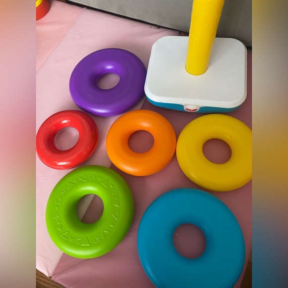 Fisher Price Giant Stacking Rings - Picture 4 of 7